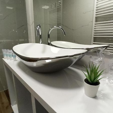 Apartman Simic Apartment Osijek Ngoại thất bức ảnh
